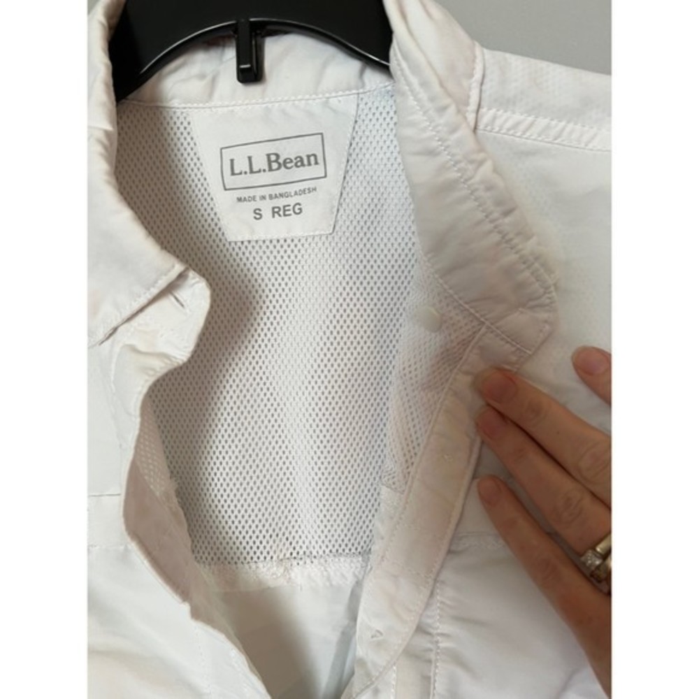 L.L. Bean white Button Up Shirt vented size S‎ - Picture 3 of 5